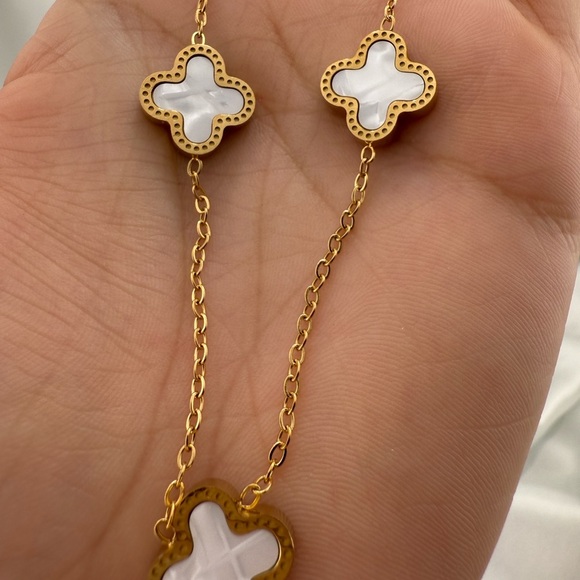 Alhambra 5 motifs 18K gold plated pearl white clover Necklace - Picture 6 of 7